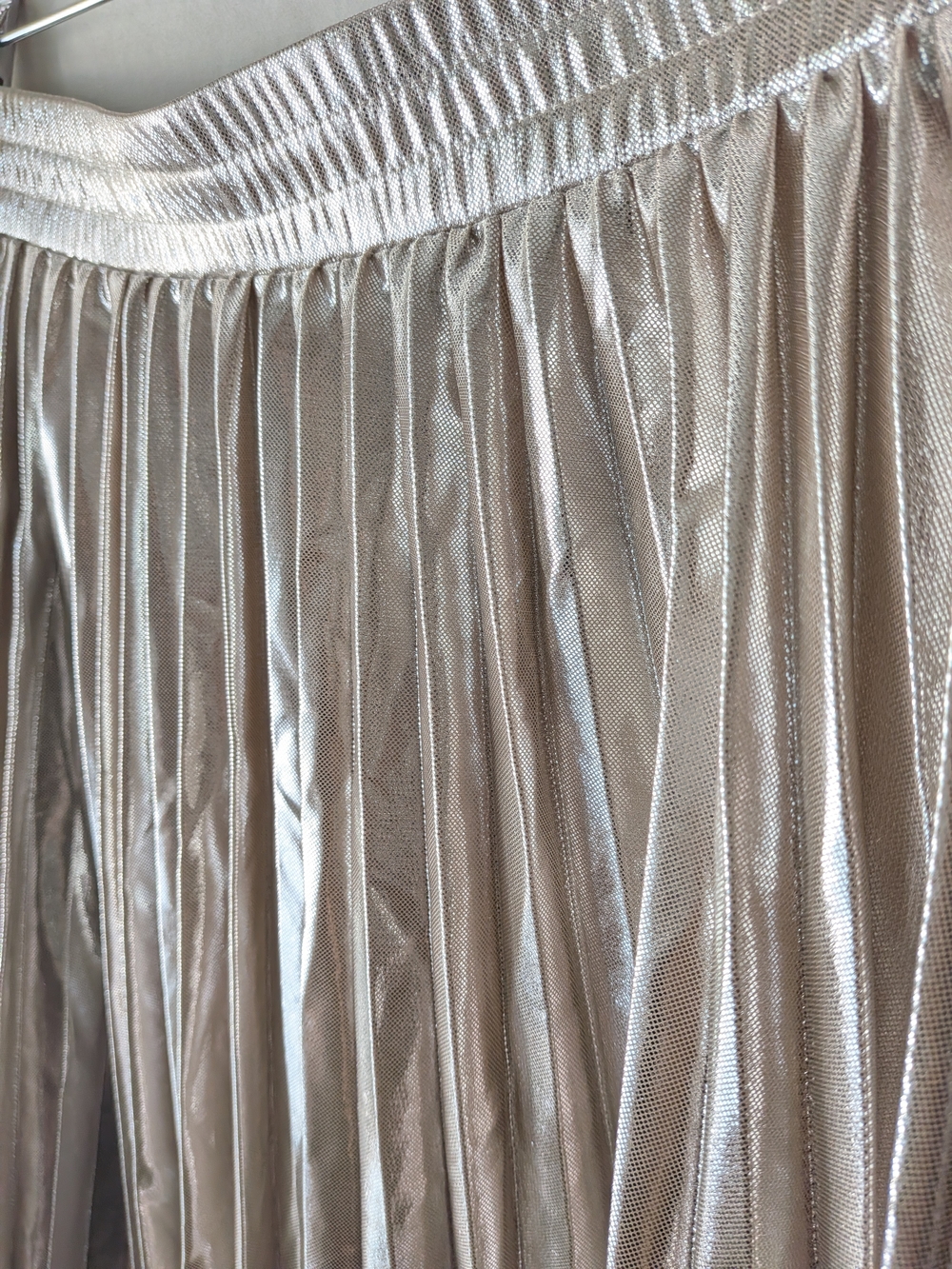 Marella Sport Metallic Silver Pleated Midi Skirt - Picture 2 of 9